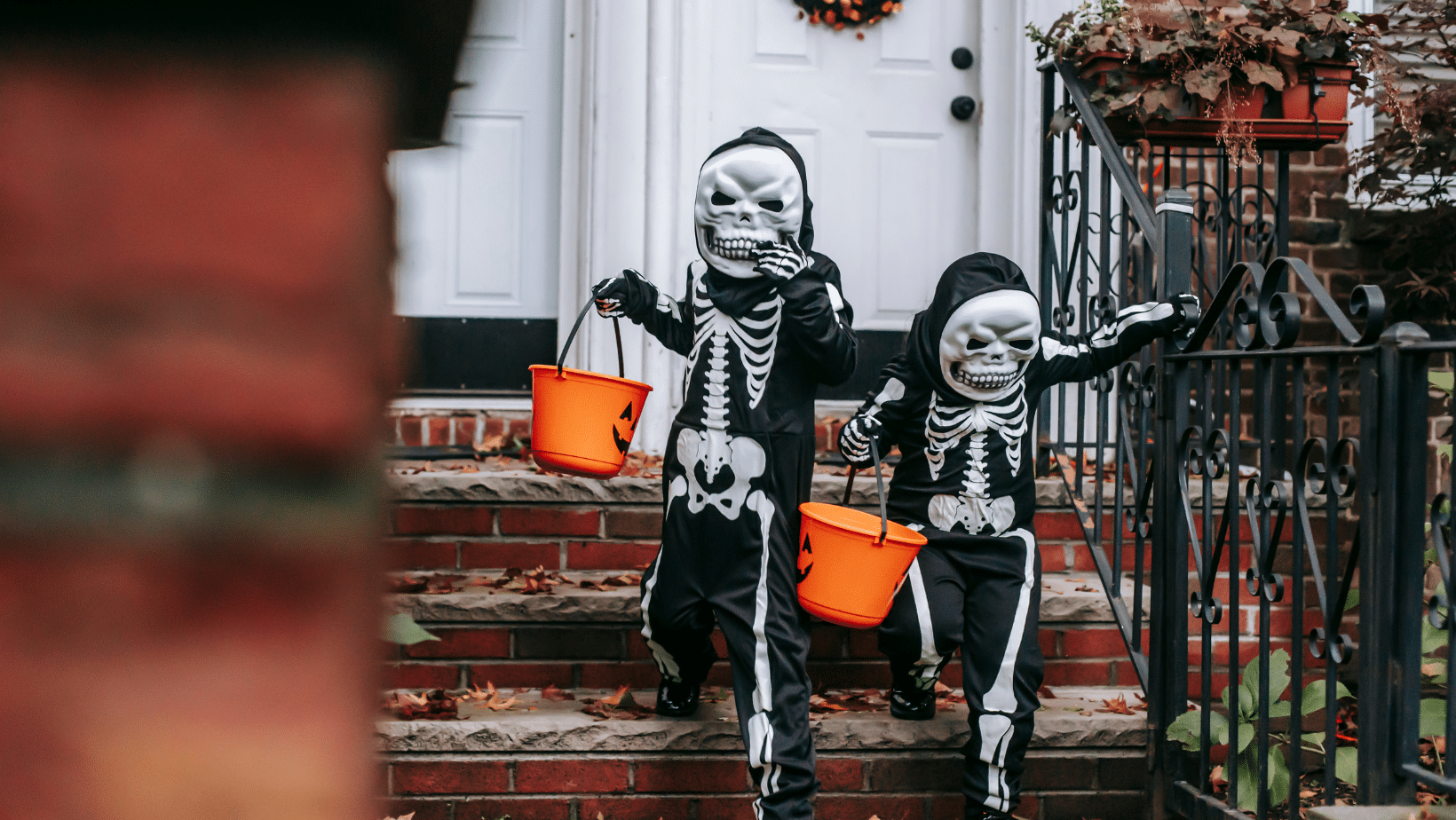 Kiri_Marketing_Agency_Marketing_Consultant_for_Small_Businesses_Bars_Marketing_Agency_Halloween Content Ideas